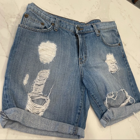 LF Pants - LF Era of Chaos distressed jean shorts